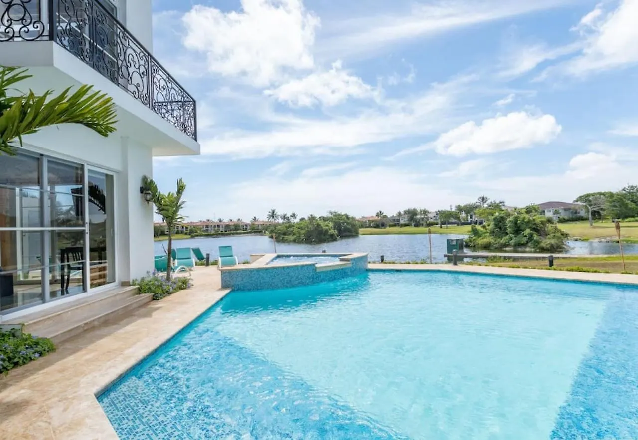 Villa Paraiso Lake Front Villa With Chef And Maids Punta Cana Dominicaanse Republiek